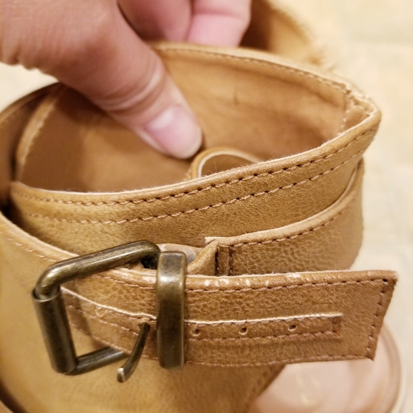 Ecote Heidi Caged Peep Toe Buckled Sandals - Picture 4 of 8